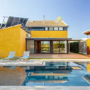 Сasa de vacaciones Masia Cal Sisplau, Con Piscina Y Rodeada De Vinedos A 10 Minutos De Vilafranca Del Penedes, Barcelona ,cataluna, Sant Martí Sarroca