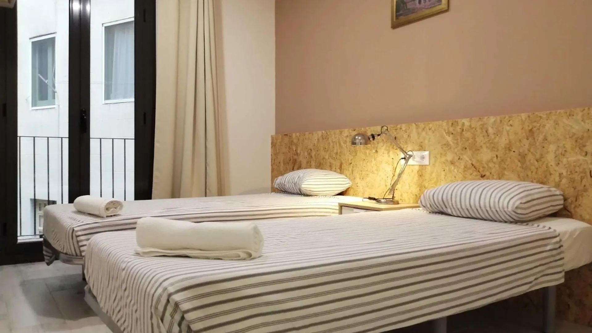 Diagonal Apartments Barcellona