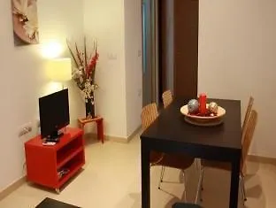 Diagonal Apartments Barcellona